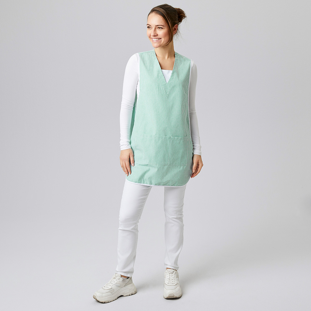 Element 4 of 10 (image) – Wrap-around apron