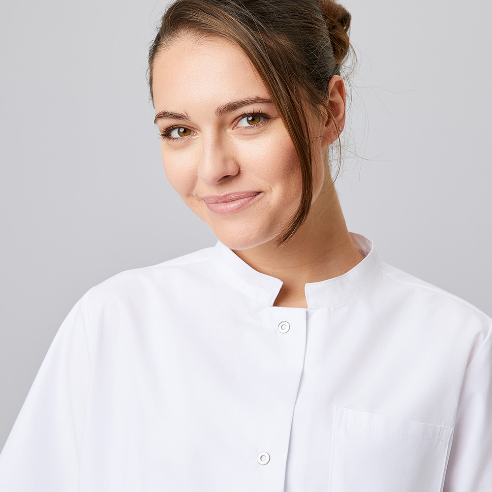 Element 6 of 6 (image) – Women's short coat